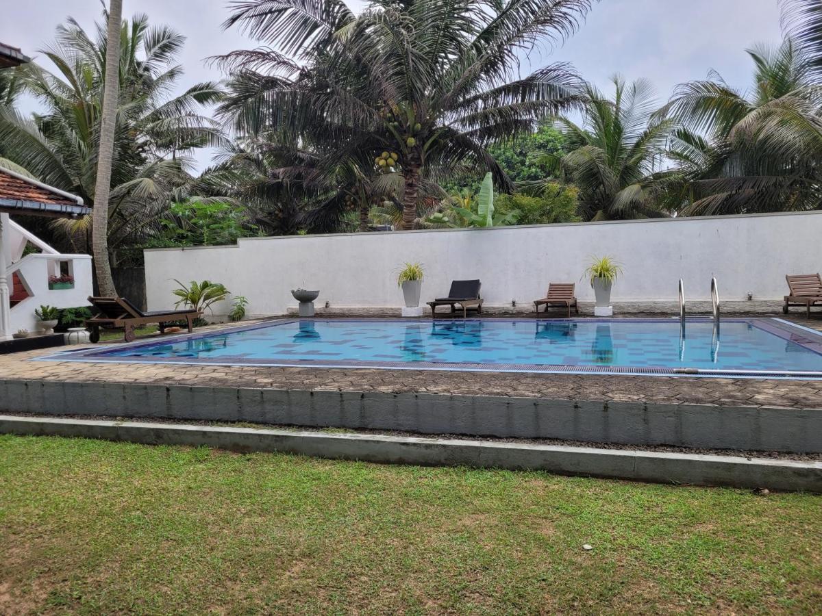 Villa Sea Sprays Hikkaduwa Luaran gambar