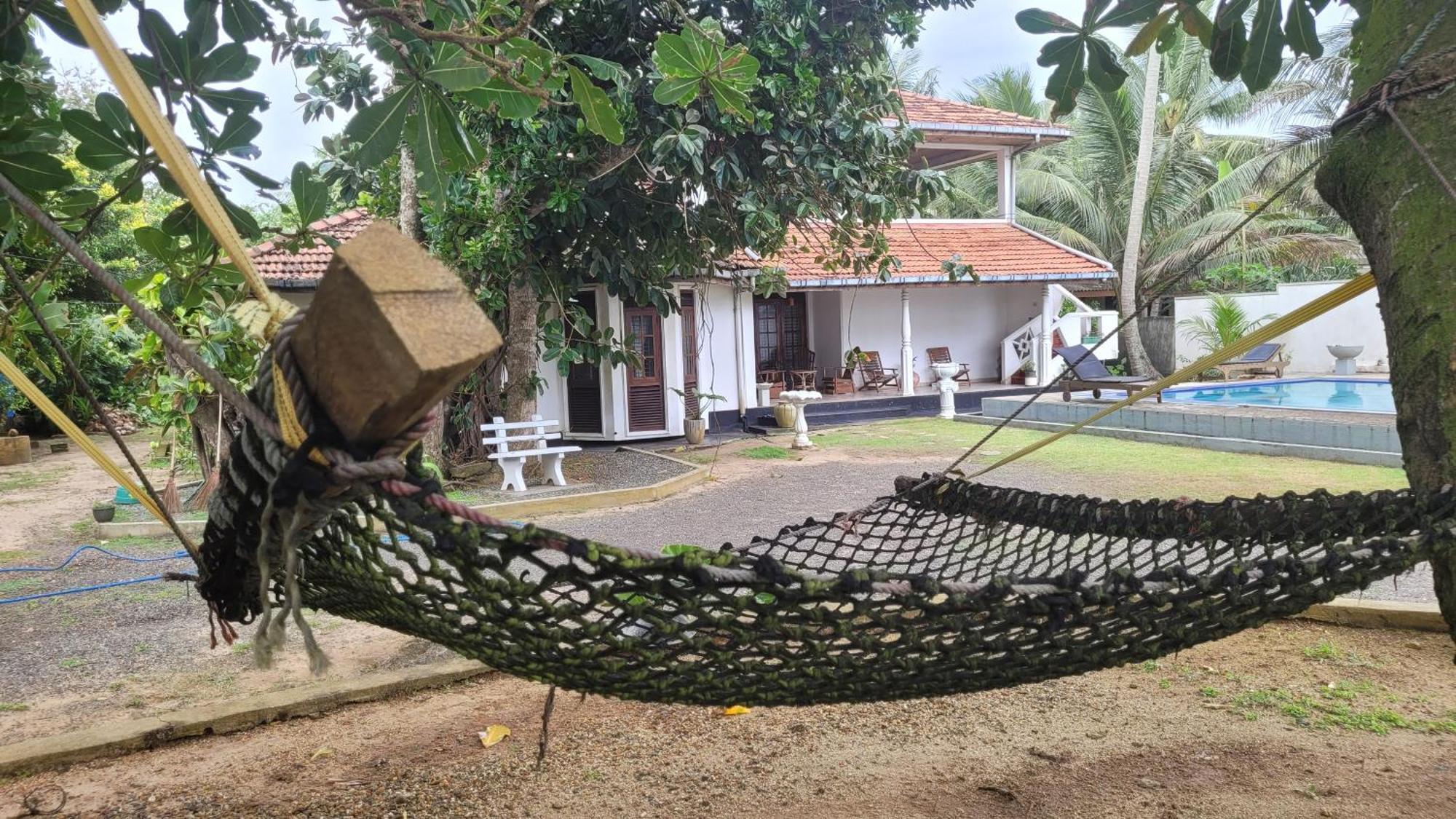 Villa Sea Sprays Hikkaduwa Luaran gambar