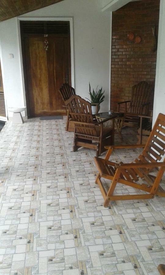 Villa Sea Sprays Hikkaduwa Luaran gambar