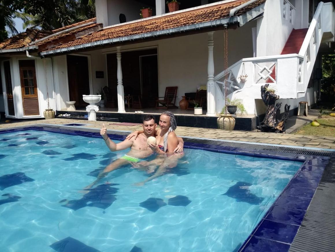 Villa Sea Sprays Hikkaduwa Luaran gambar